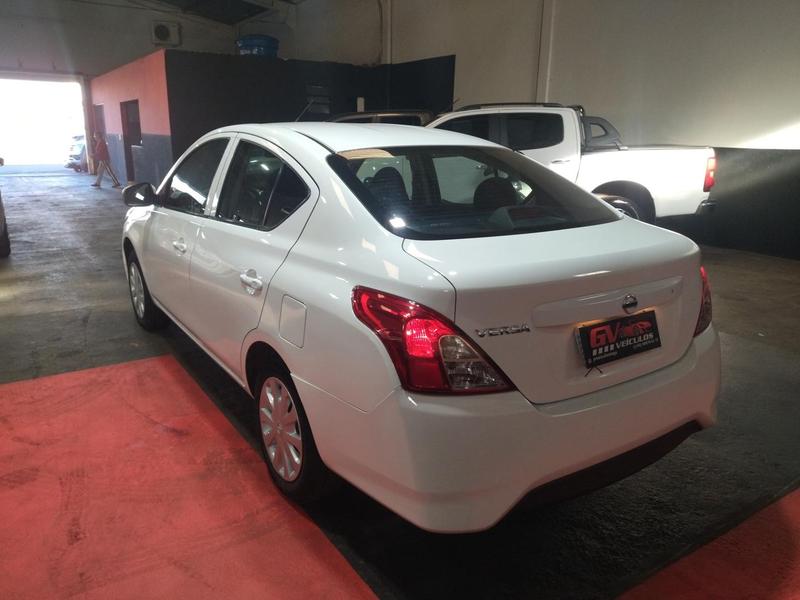 Nissan Versa 1.0 - foto 4