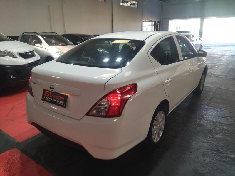 Nissan Versa 1.0 - foto 6