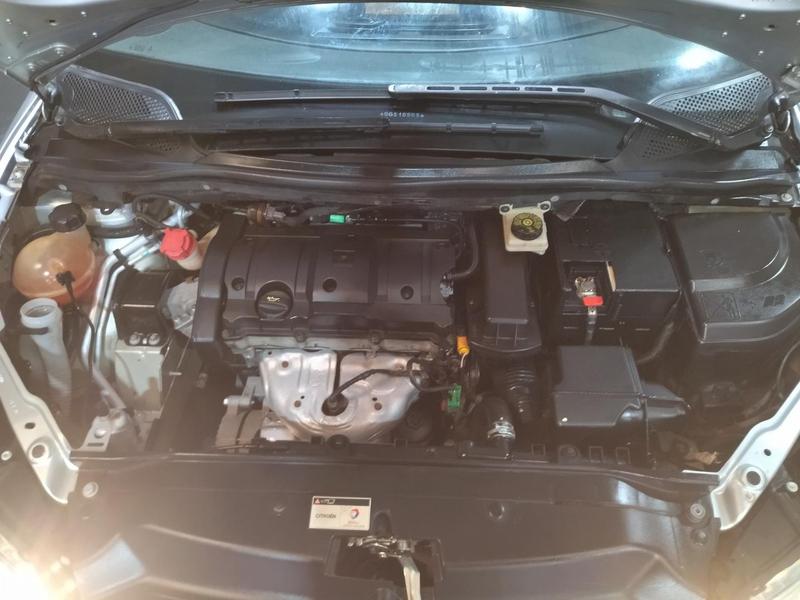 Citroën C4 16glx5p F - foto 11