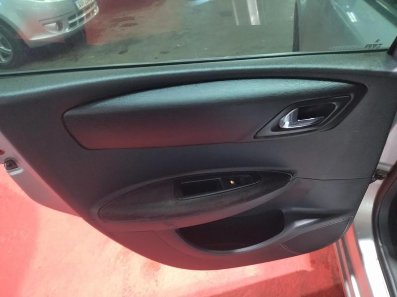 Citroën C4 16glx5p F - foto 10