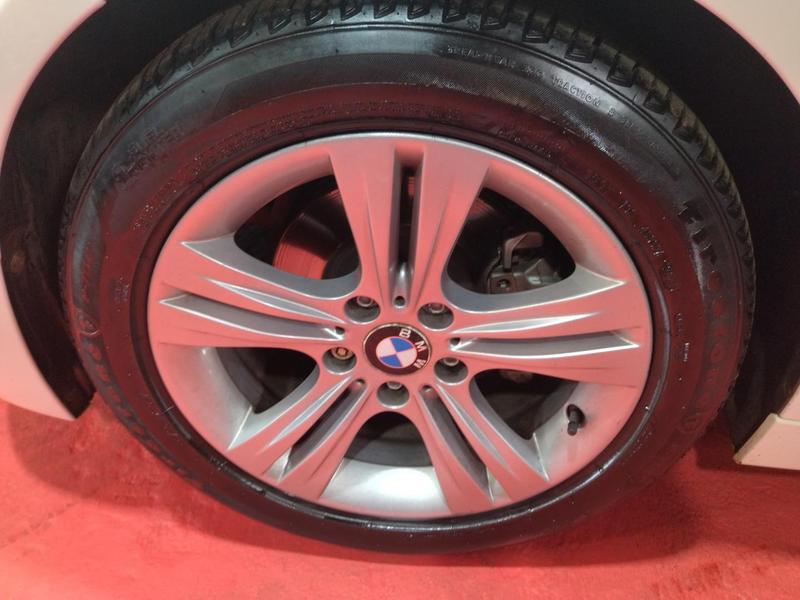 BMW 320i Active Flex - foto 17