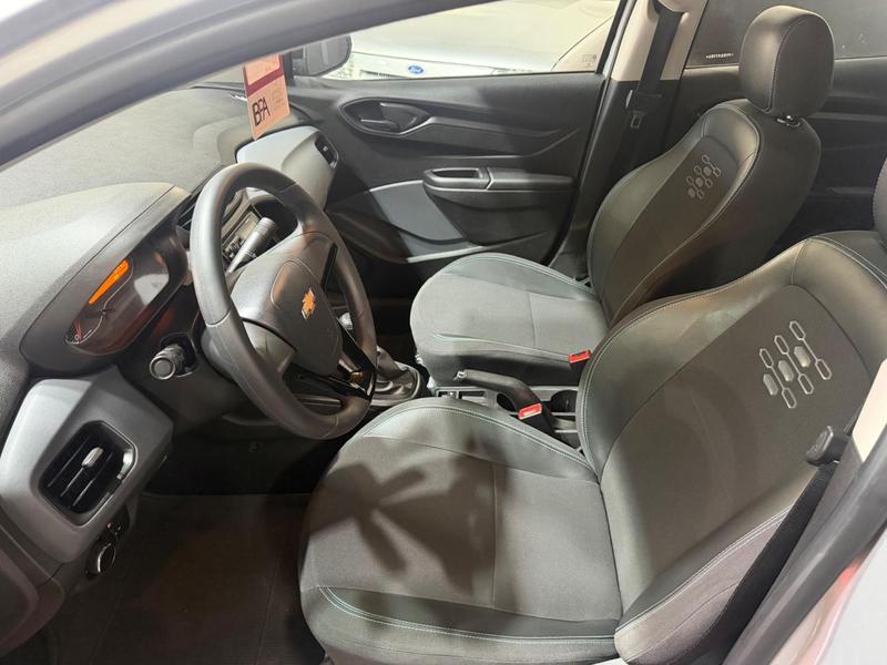Chevrolet Onix Plus Joy Black - foto 7
