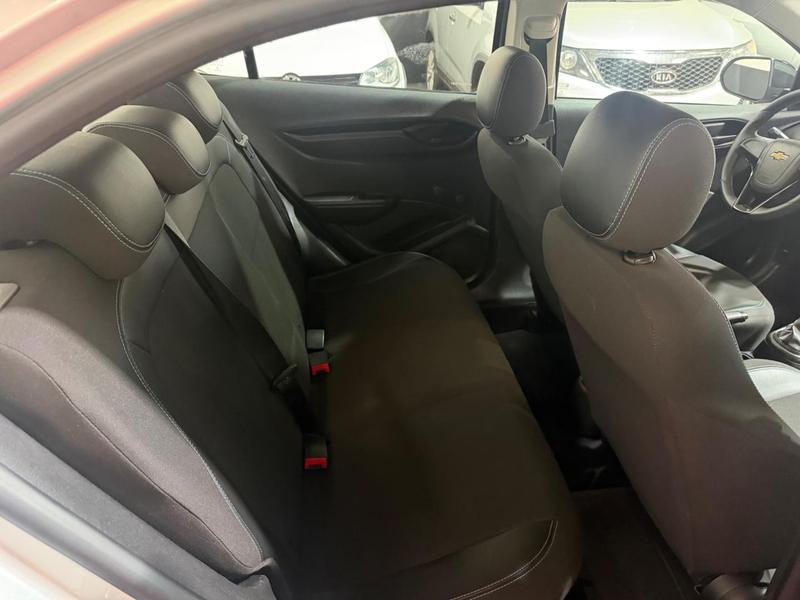 Chevrolet Onix Plus Joy Black - foto 10