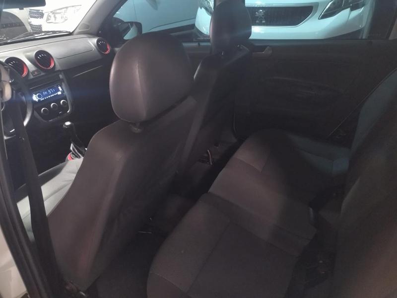 Volkswagen Gol City (trend) 1.0 Mi Total Flex 8V 2P - foto 13