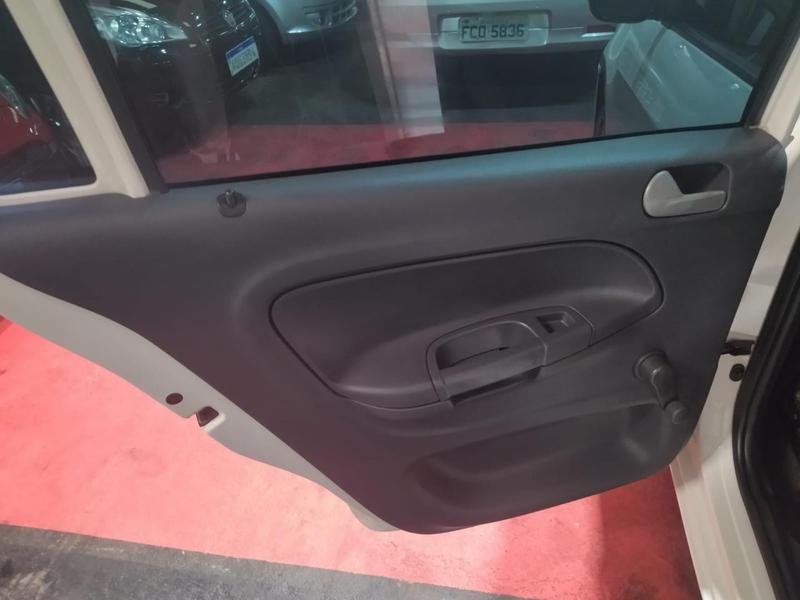 Volkswagen Gol City (trend) 1.0 Mi Total Flex 8V 2P - foto 10