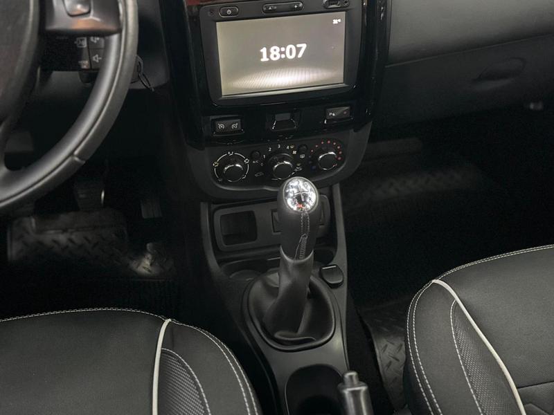 Renault Oroch 1.6 Dyn 42 - foto 15
