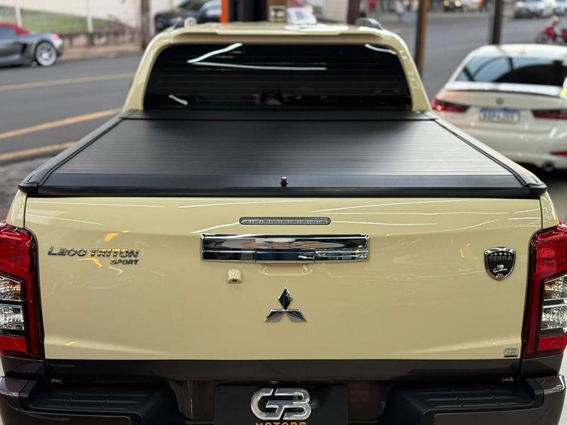 Mitsubishi Triton Sport Hpe S - foto 9