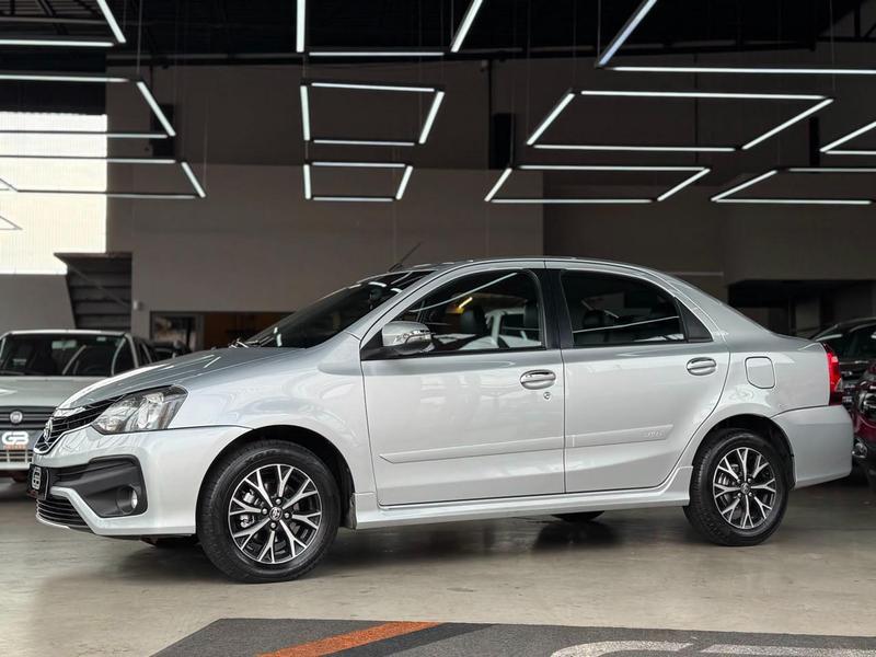 Toyota Etios 2019 à venda