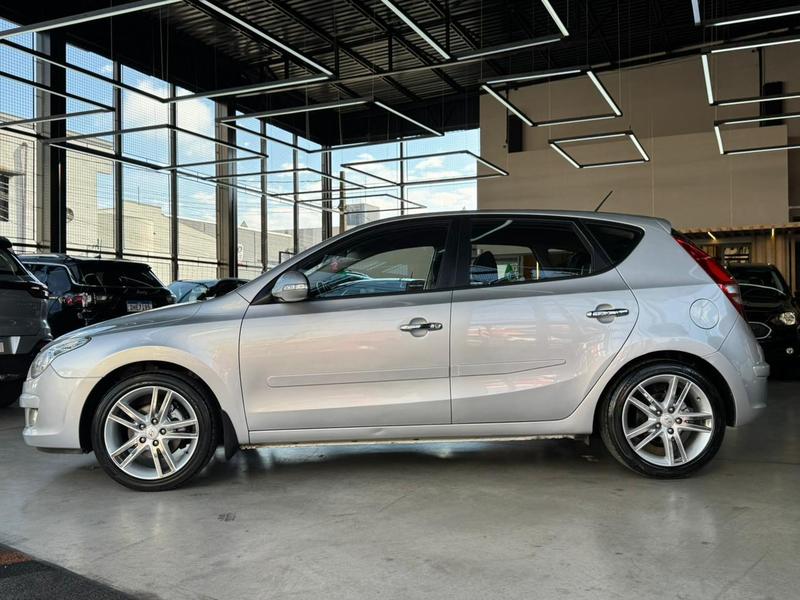 Hyundai i30 2.0 - foto 2