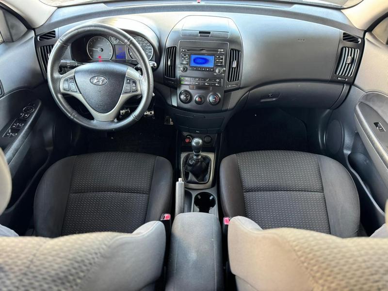 Hyundai i30 2.0 - foto 13