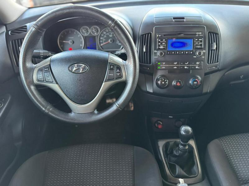 Hyundai i30 2.0 - foto 14