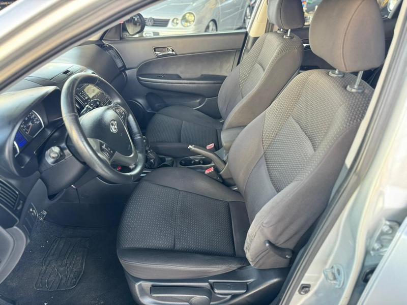 Hyundai i30 2.0 - foto 10