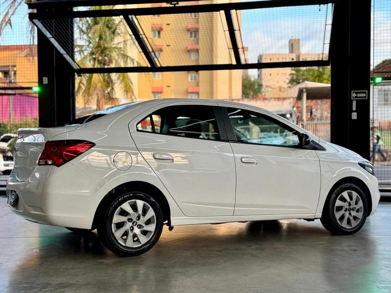 Chevrolet Onix Plus Joy Black - foto 3