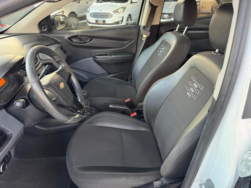 Chevrolet Onix Plus Joy Black - foto 12