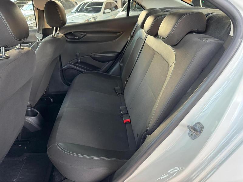 Chevrolet Onix Plus Joy Black - foto 13