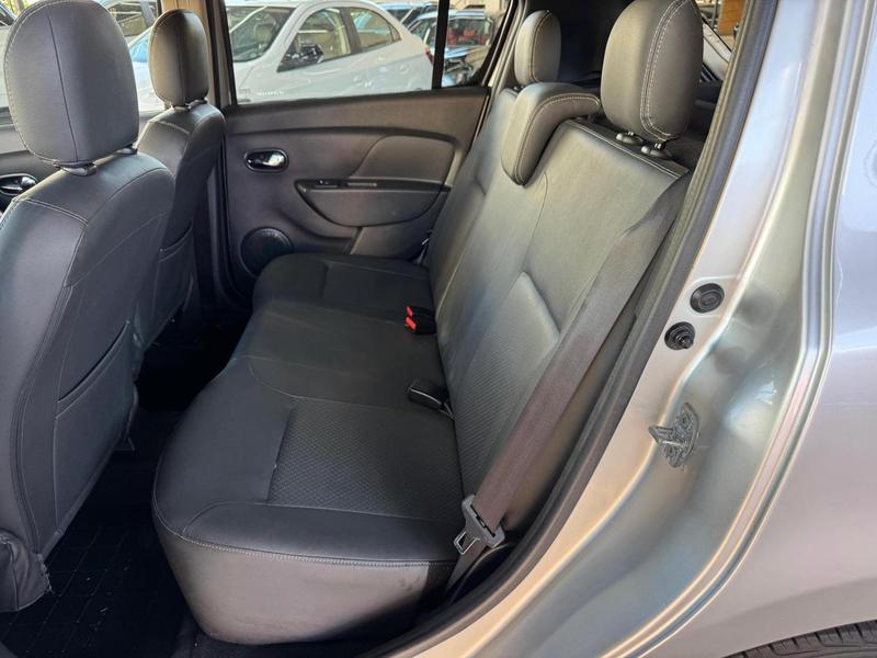 Renault Sandero Dyna 16r - foto 10
