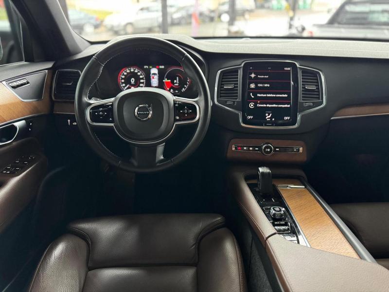 Volvo XC90 T8 Momentum - foto 13