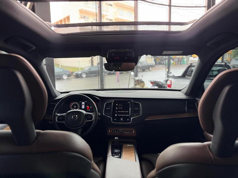 Volvo XC90 T8 Momentum - foto 14