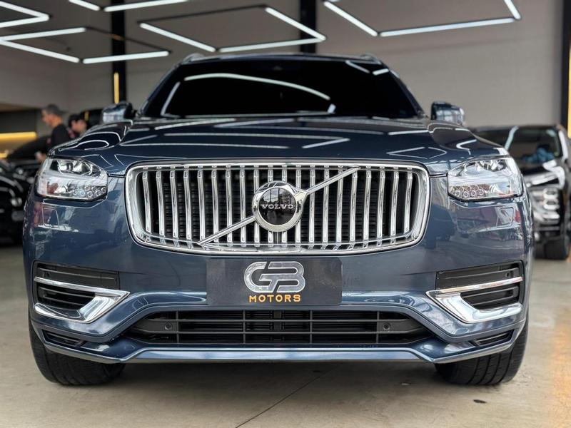 Volvo XC90 T8 Momentum - foto 2