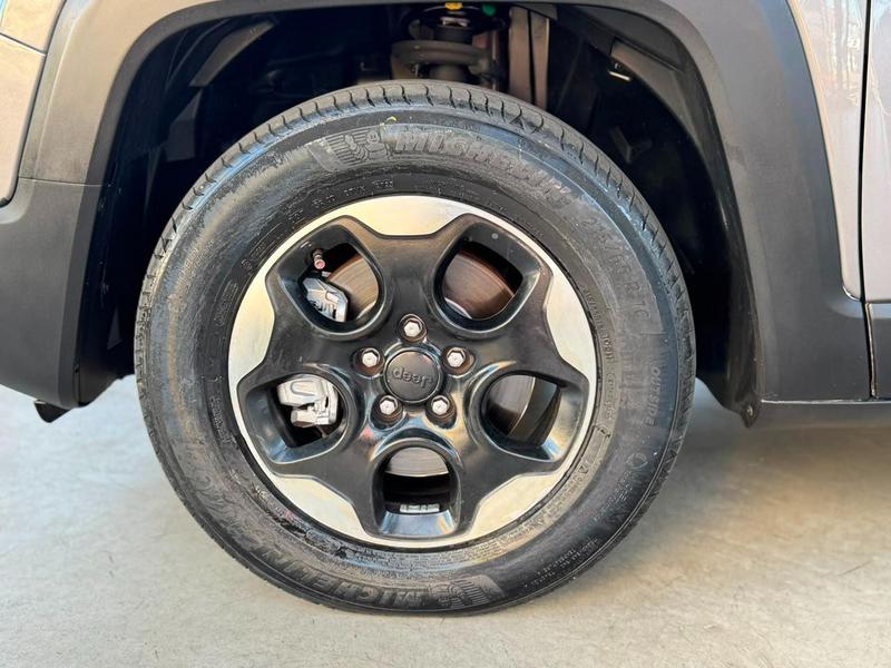 Jeep Renegade Sport 1.8 4X2 Flex 16V Aut. - foto 9