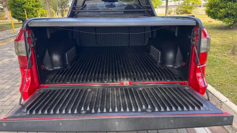 Chevrolet Montana Sport 1.4 - foto 14