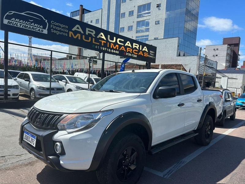 Mitsubishi L200 Triton Sport Hpe 2.4 Cd Diesel Aut. - foto 15
