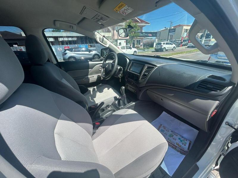 Mitsubishi L200 Triton Sport Hpe 2.4 Cd Diesel Aut. - foto 18