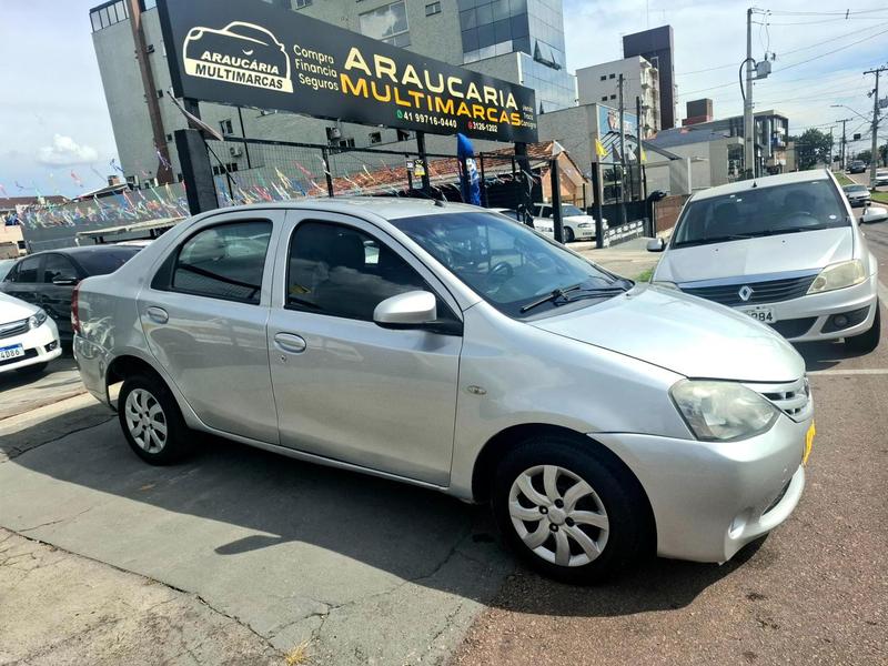Toyota Etios Sd X - foto 4
