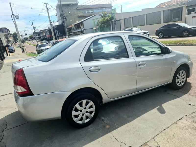 Toyota Etios Sd X - foto 7