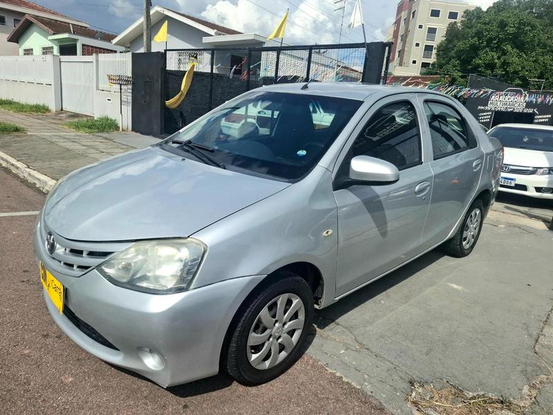 Toyota Etios Sd X - foto 8