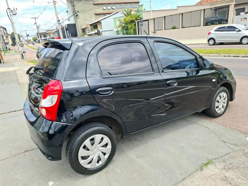 Toyota Etios X 1.3 Flex 16V 5P Mec. - foto 4