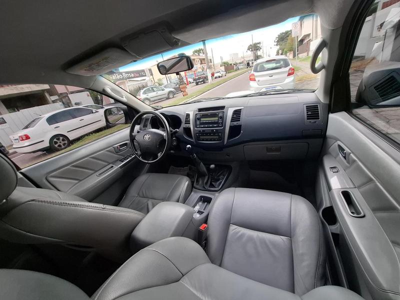 Toyota Hilux Cd4x4 Srv - foto 14