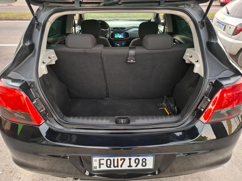 Chevrolet Onix 14mt LT - foto 16