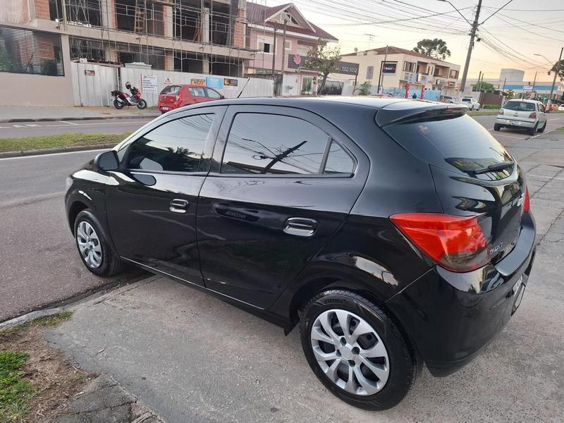 Chevrolet Onix 14mt LT - foto 3