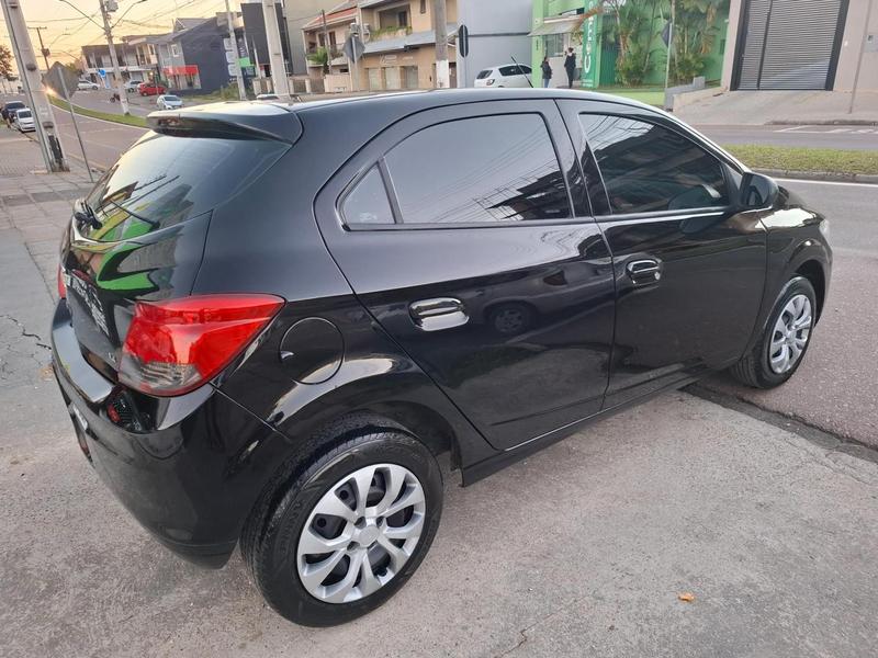 Chevrolet Onix 14mt LT - foto 5