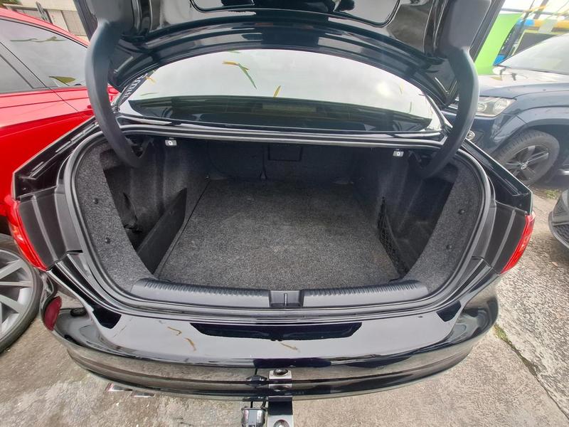 Volkswagen Jetta 20t - foto 20
