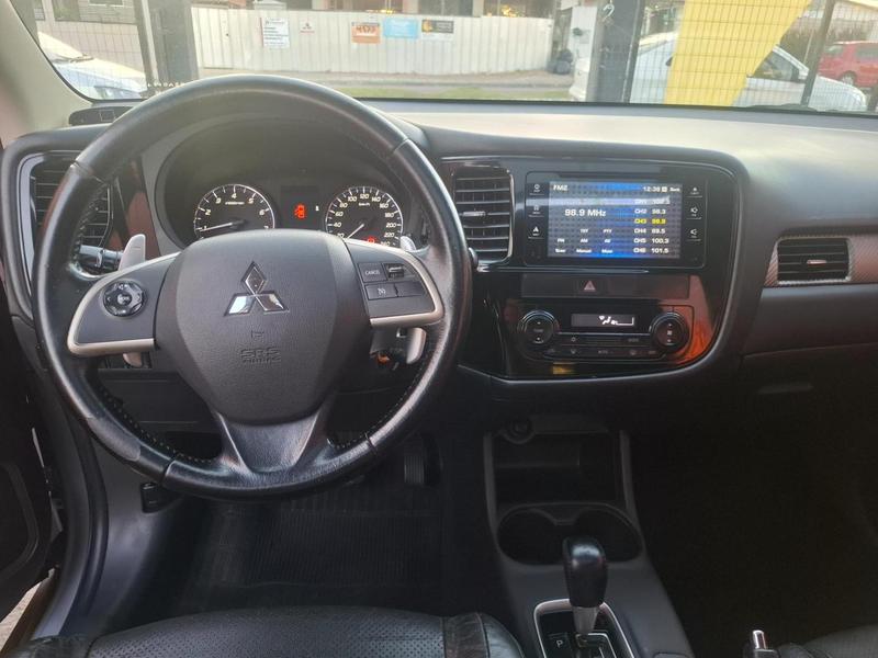 Mitsubishi Outlander 2.0 - foto 16