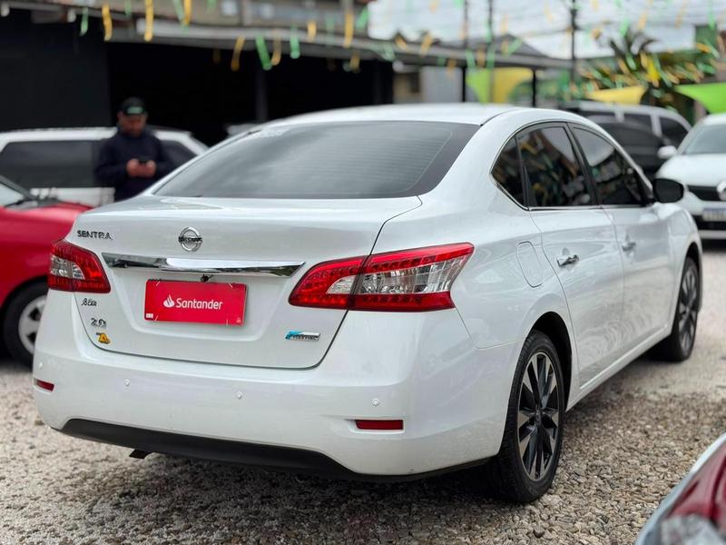 Nissan Sentra 20s - foto 7