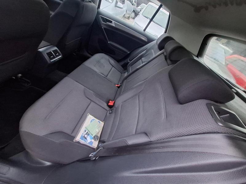 Volkswagen Golf Comfortline Aa - foto 18