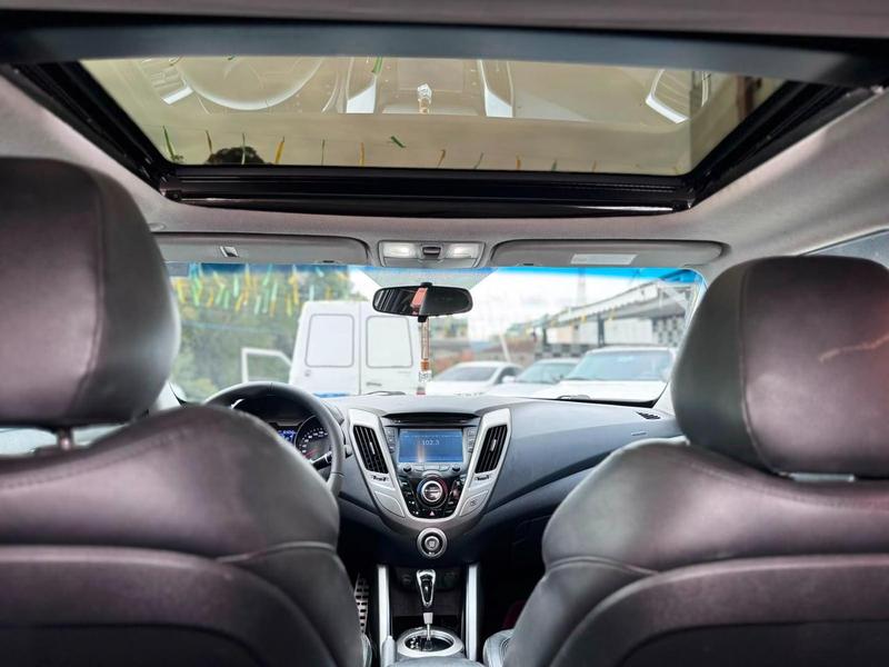 Hyundai Veloster - foto 11