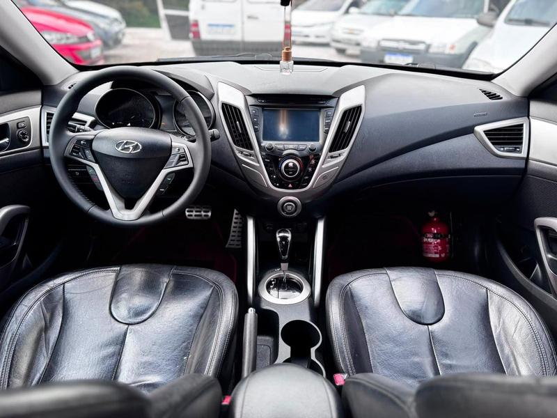 Hyundai Veloster - foto 12