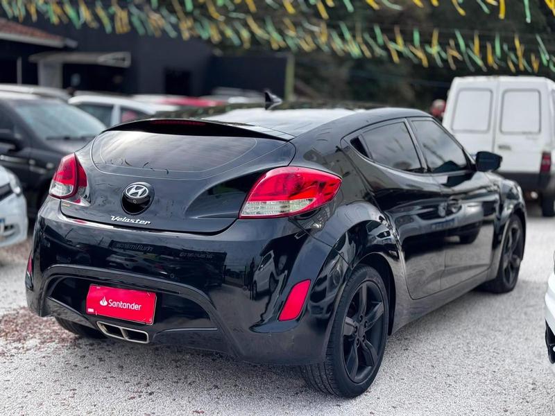 Hyundai Veloster - foto 2