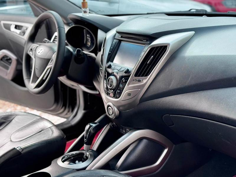 Hyundai Veloster - foto 9