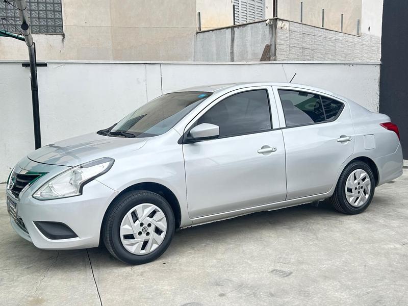Nissan Versa 1.0 - foto 8