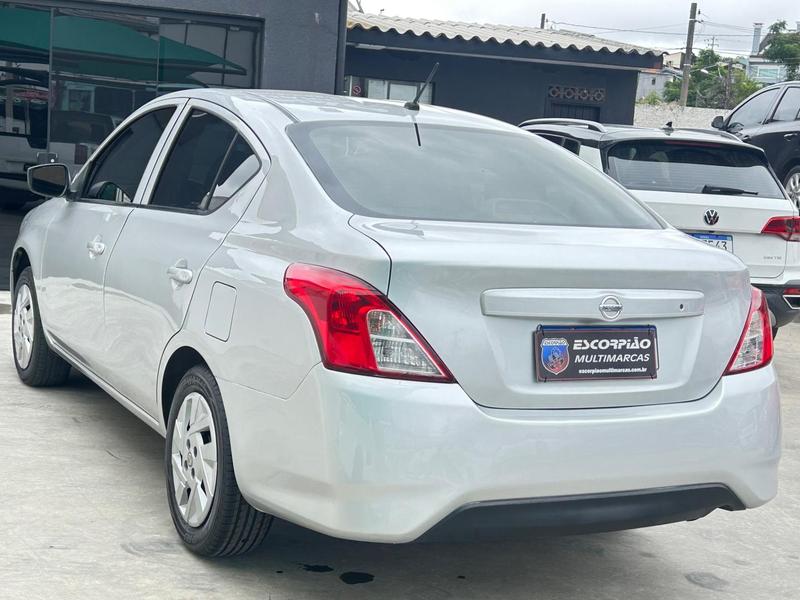 Nissan Versa 1.0 - foto 11