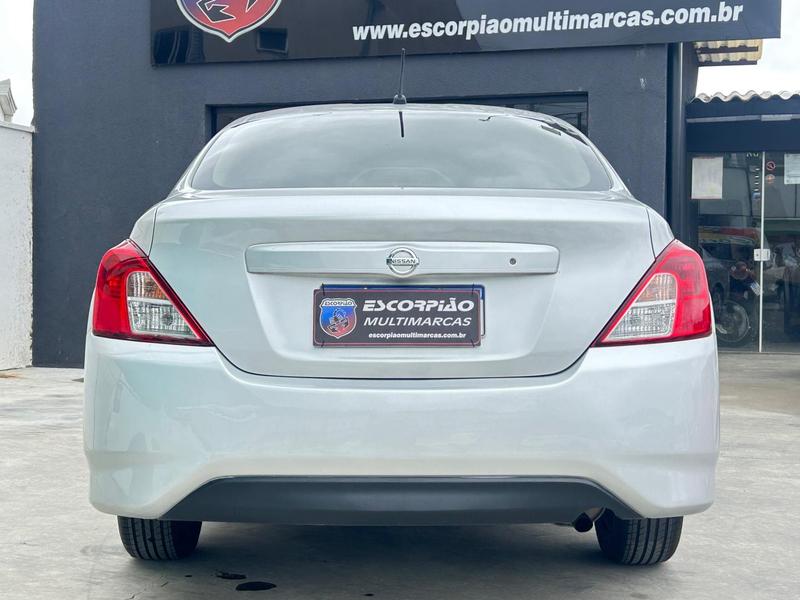 Nissan Versa 1.0 - foto 12