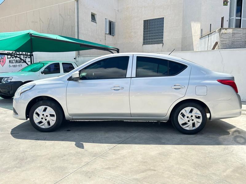 Nissan Versa 1.0 - foto 9