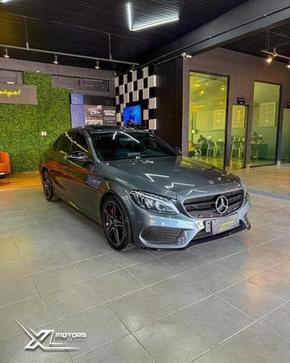 MERCEDES-BENZ C300 