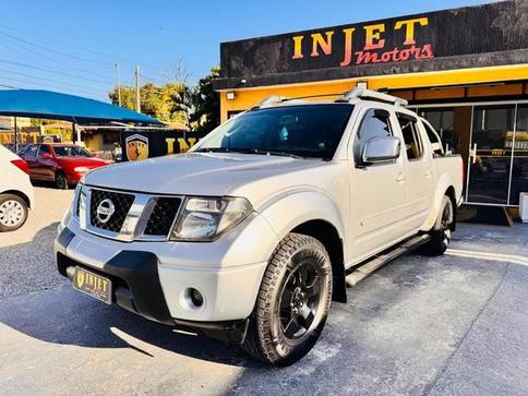 NISSAN FRONTIER LE CD 4X4-MT 2.5 TB-IC 4P