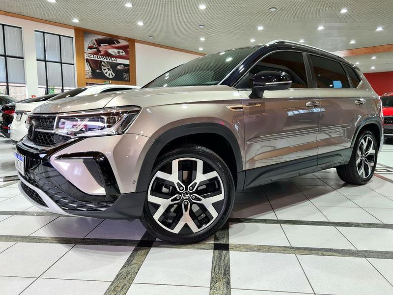 Volkswagen Taos 2024 à venda